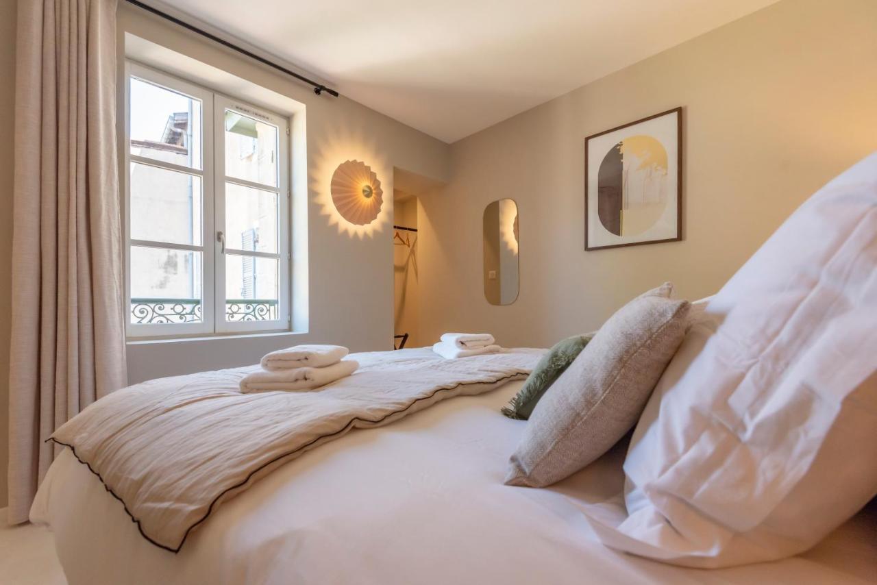 Le Cosy Chic . Proche Gare . Centre-Ville Macon . Neuf . Climatisation . Design . Wifi . Eksteriør bilde